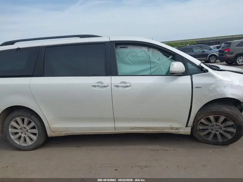 2016 TOYOTA SIENNA XLE PREMIUM 7 PASSENGER