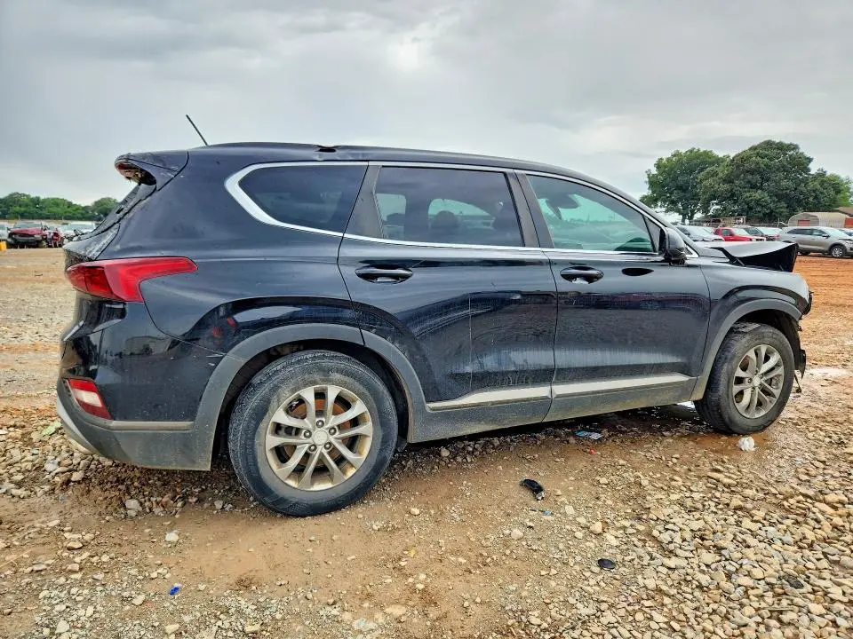 2019 HYUNDAI SANTA FE SE  