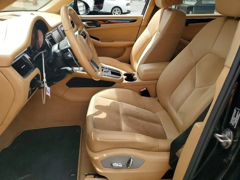 2015 PORSCHE MACAN S  