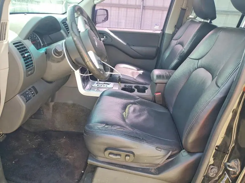 2011 NISSAN PATHFINDER S  