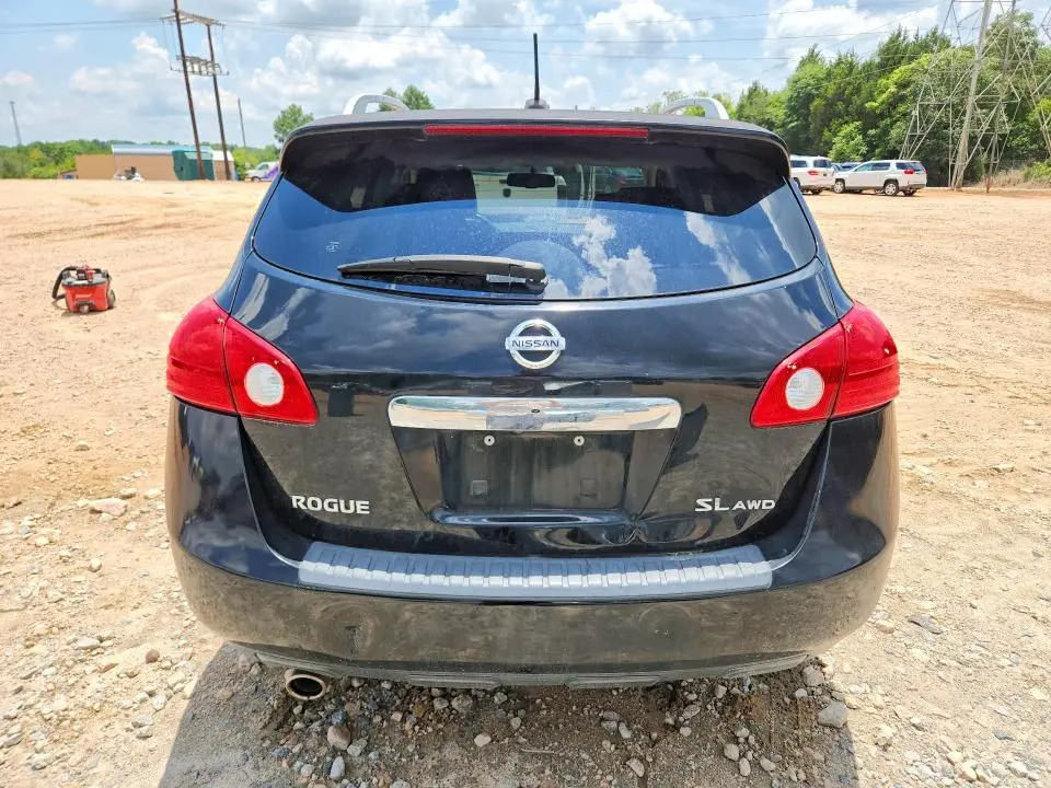 2011 NISSAN ROGUE S  