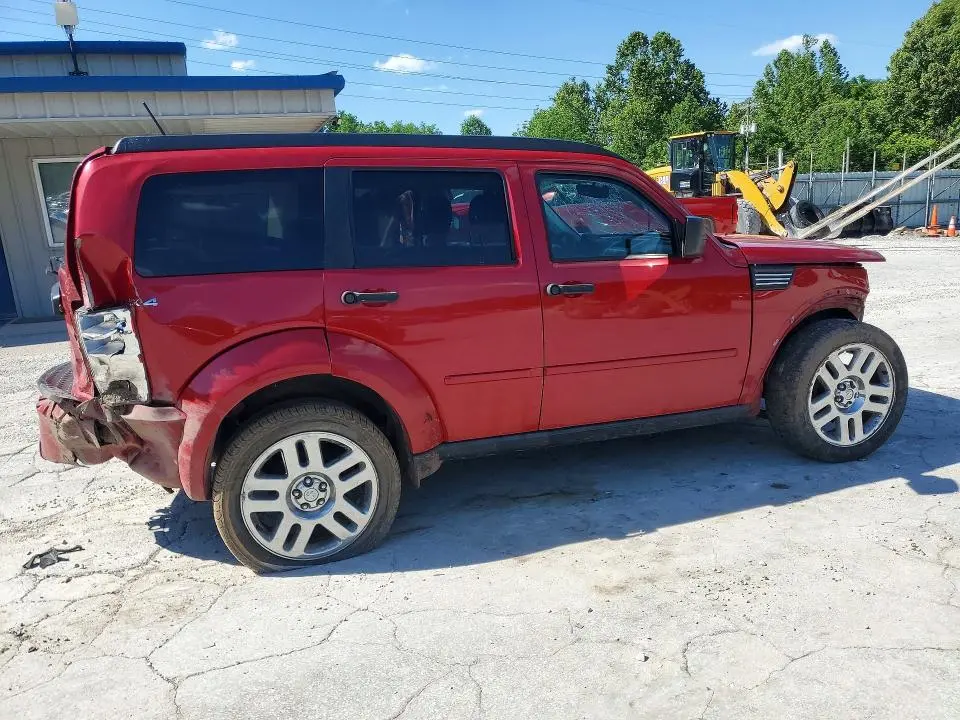 2011 DODGE NITRO SE  