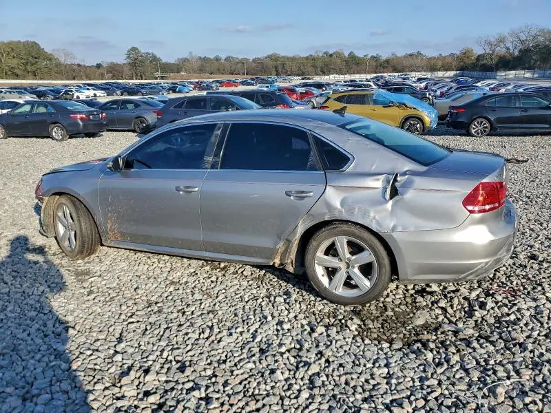 2012 VOLKSWAGEN PASSAT SE  