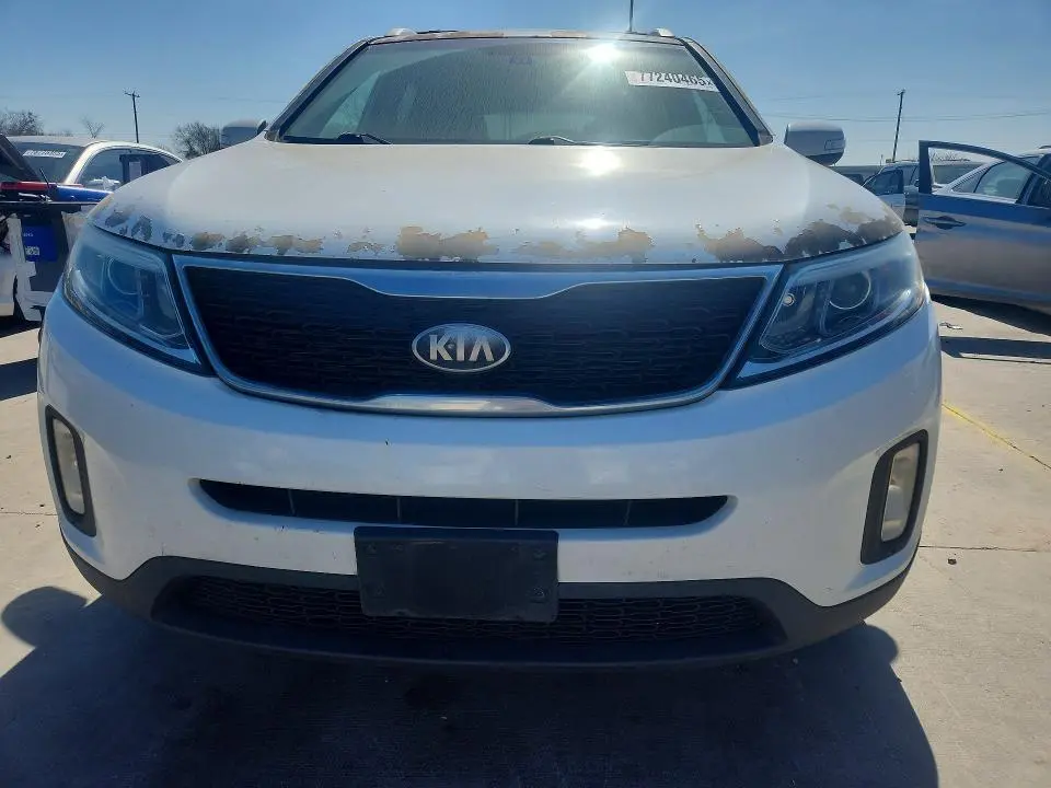 2014 KIA SORENTO LX  
