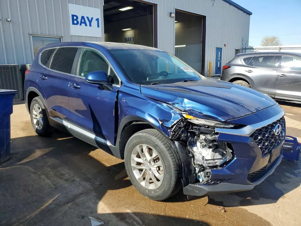 2019 HYUNDAI SANTA FE SE  