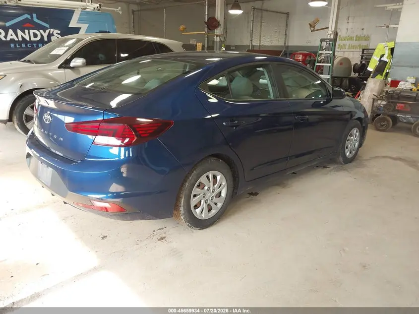 2020 HYUNDAI ELANTRA SE