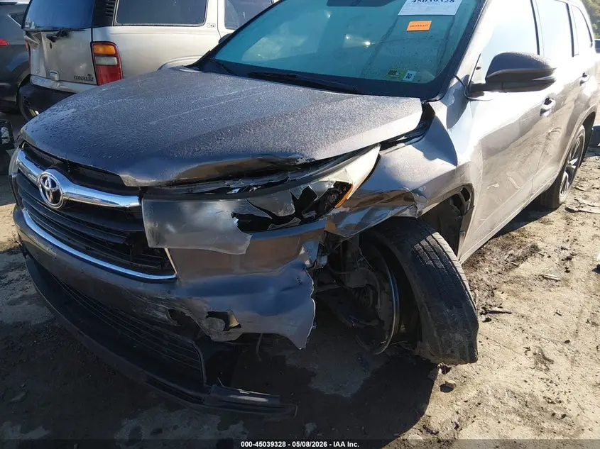 2016 TOYOTA HIGHLANDER XLE V6