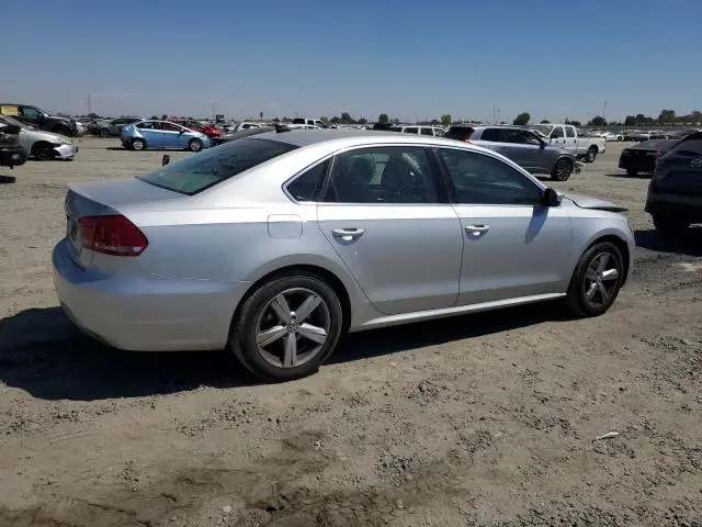 2012 VOLKSWAGEN PASSAT SE  