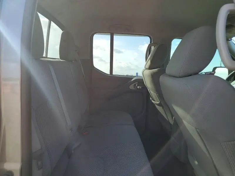 2019 NISSAN FRONTIER SV  