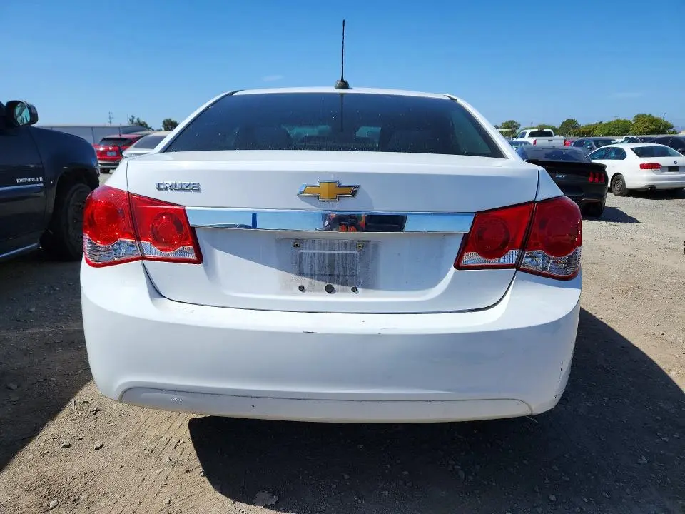 2015 CHEVROLET CRUZE LS  