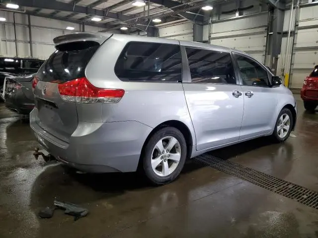 2012 TOYOTA SIENNA   