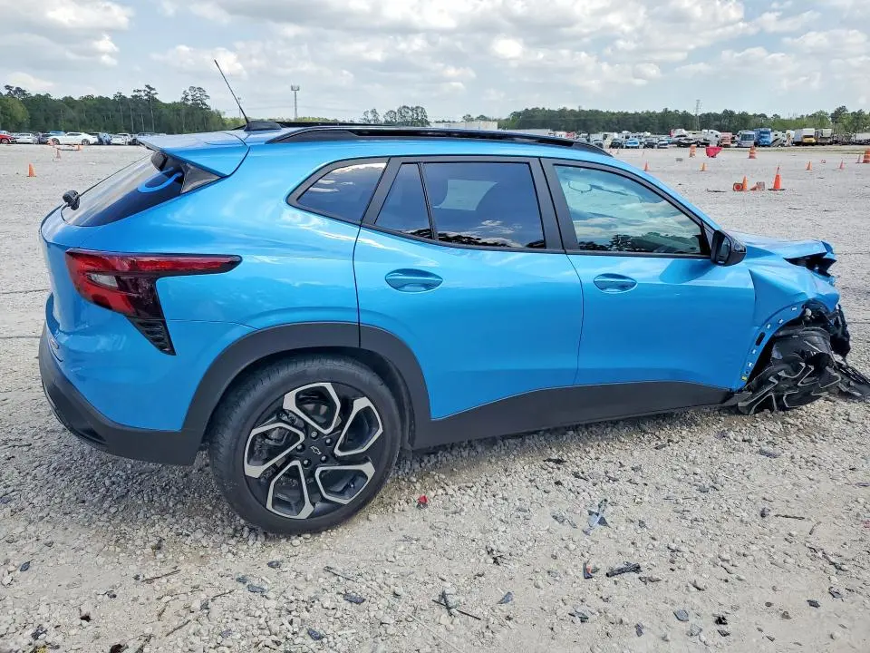2025 CHEVROLET TRAX 2RS  