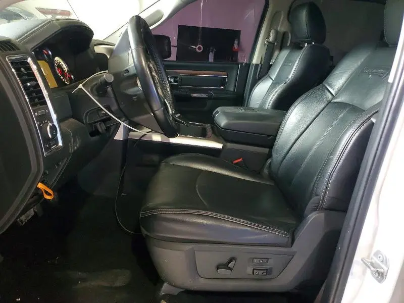 2018 RAM 1500 LARAMIE  