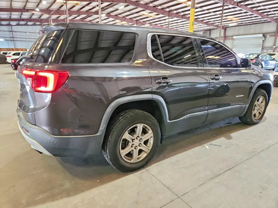2017 GMC ACADIA SLE  