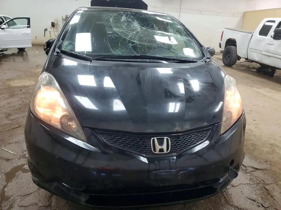 2010 HONDA FIT   