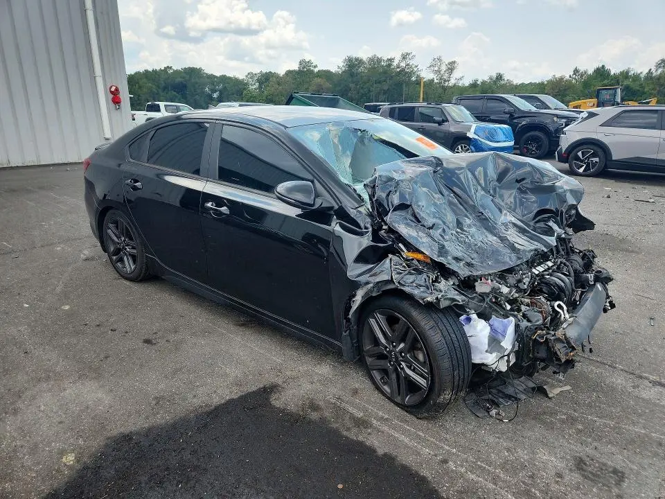 2021 KIA FORTE GT LINE  