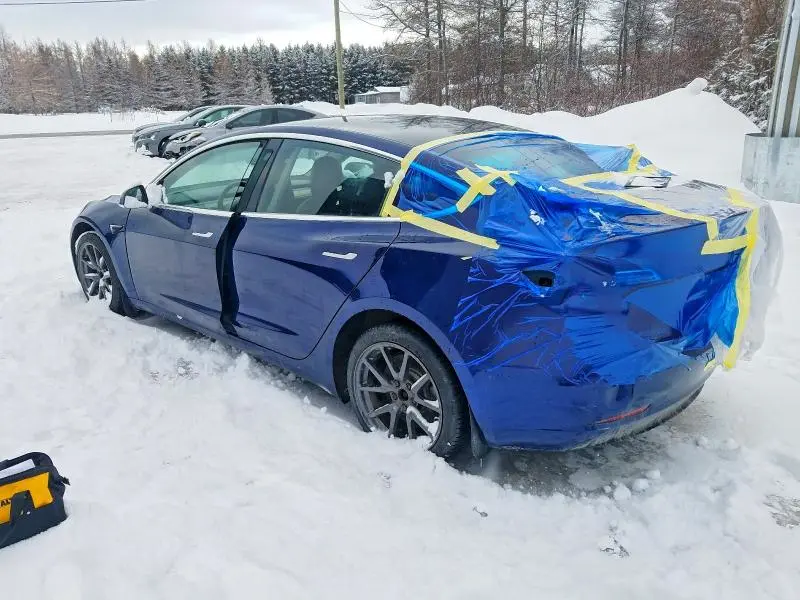 2018 TESLA MODEL 3   