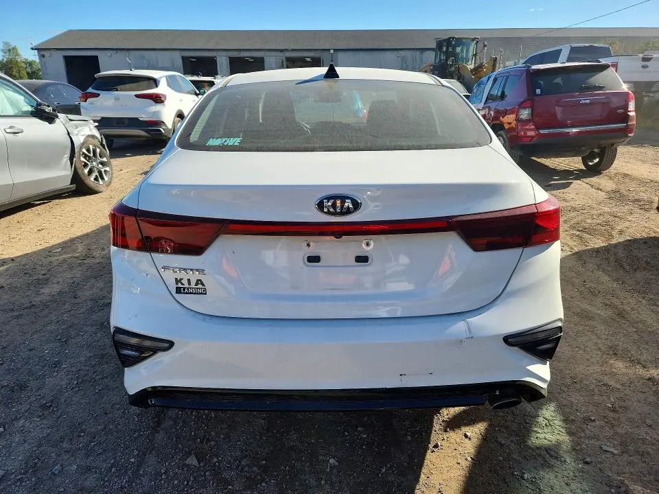 2020 KIA FORTE LXS  