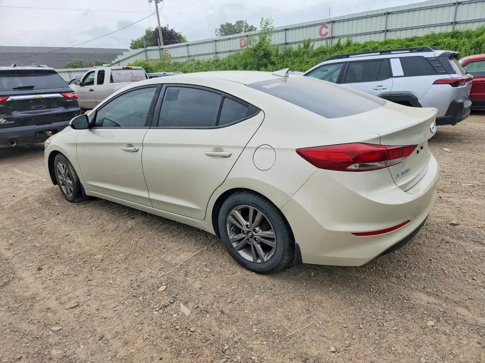 2017 HYUNDAI ELANTRA SE  