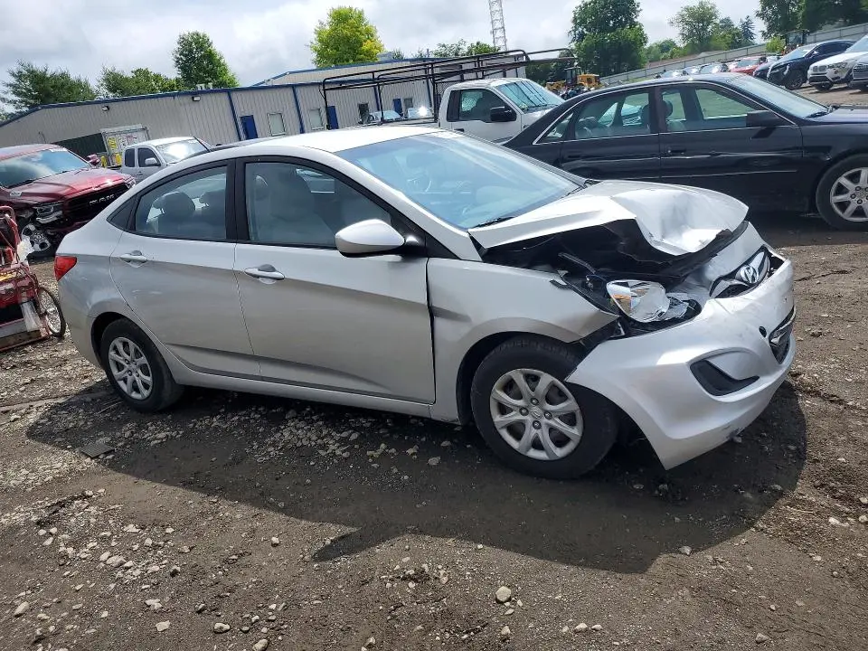 2012 HYUNDAI ACCENT GLS  