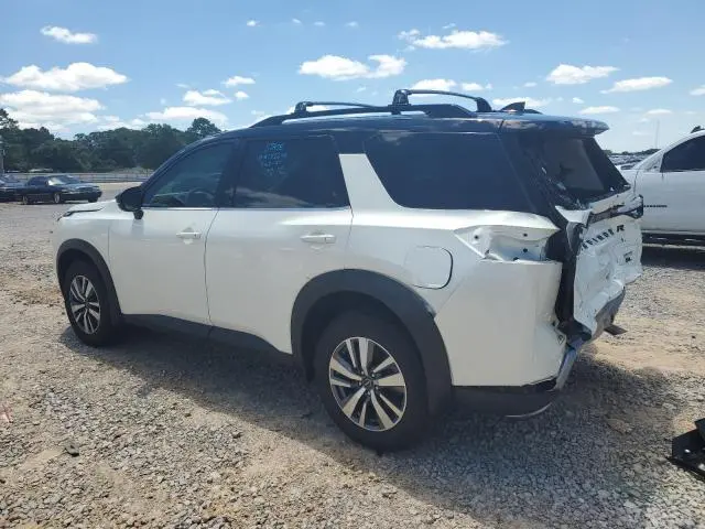 2024 NISSAN PATHFINDER SL  