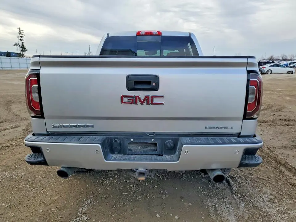2018 GMC SIERRA K1500 DENALI  