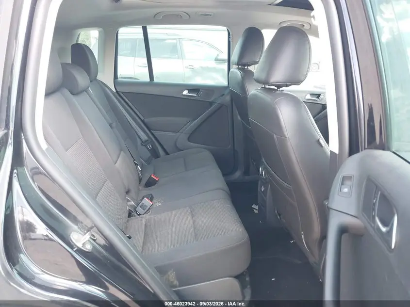 2013 VOLKSWAGEN TIGUAN S