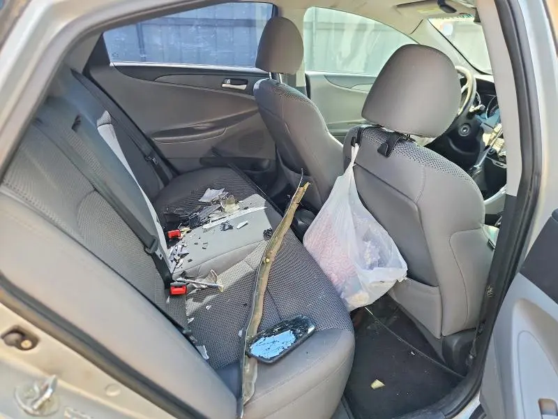 2011 HYUNDAI SONATA GLS  