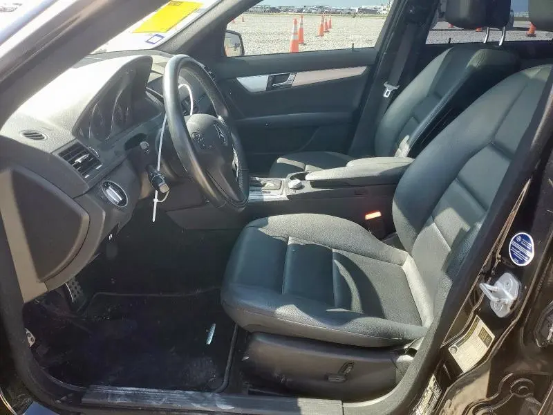 2011 MERCEDES-BENZ C 300  