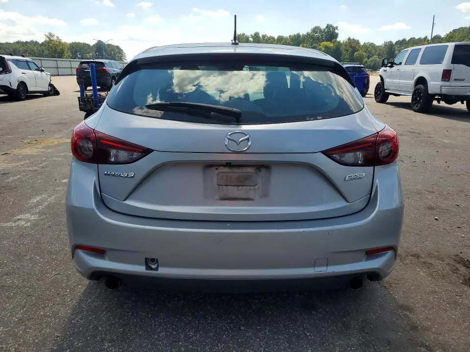 2017 MAZDA 3 TOURING  