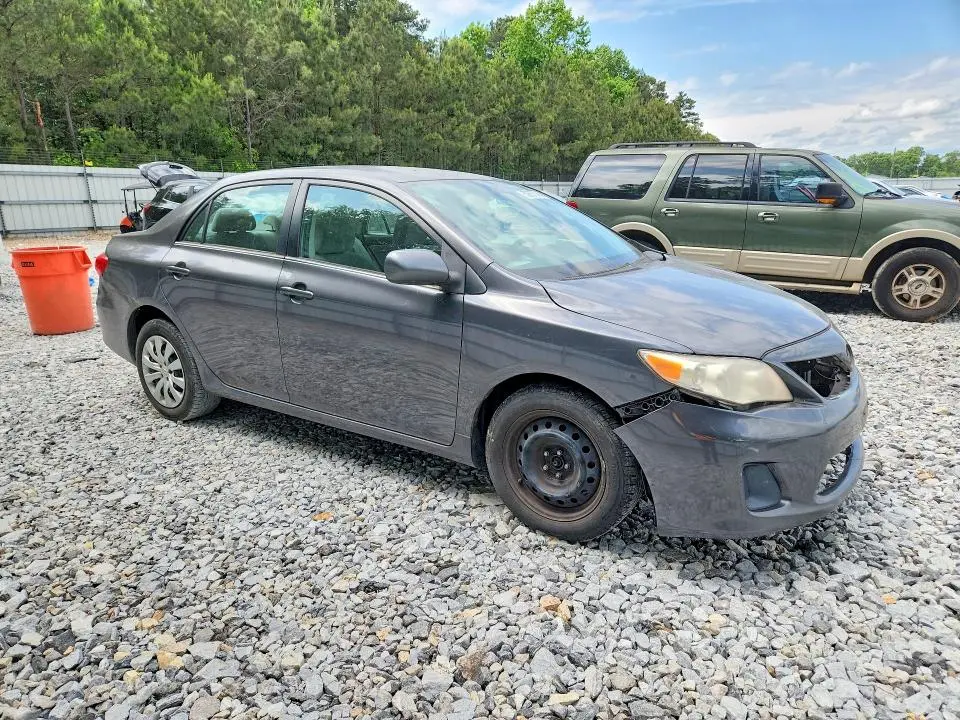 2013 TOYOTA COROLLA LE  