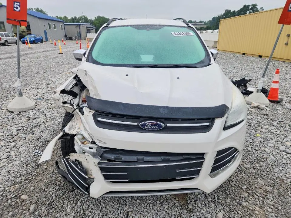 2016 FORD ESCAPE SE  