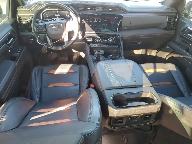2023 GMC SIERRA K1500 AT4  