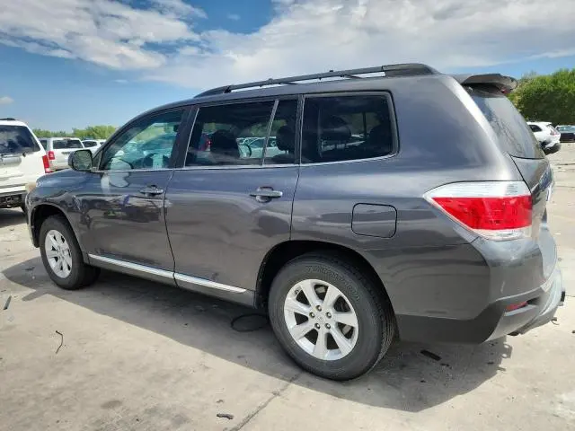 2011 TOYOTA HIGHLANDER BASE  