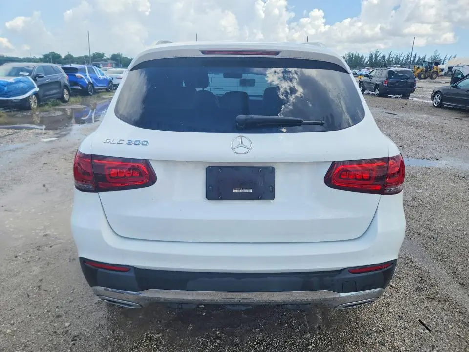 2020 MERCEDES-BENZ GLC 300  