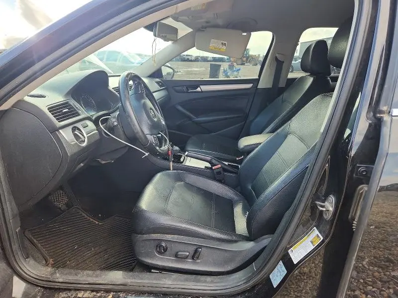 2012 VOLKSWAGEN PASSAT SE  