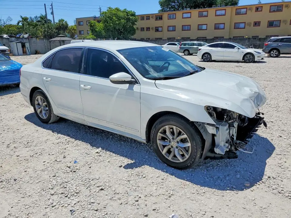 2017 VOLKSWAGEN PASSAT S  