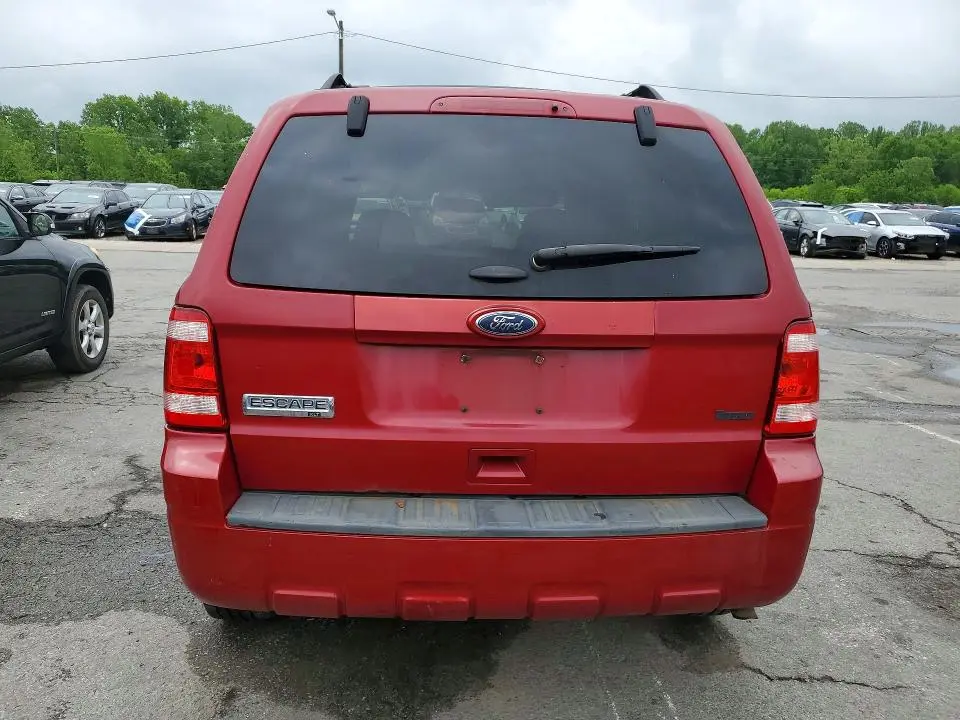 2011 FORD ESCAPE XLT  