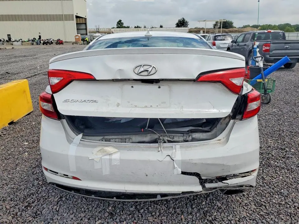 2017 HYUNDAI SONATA SE  