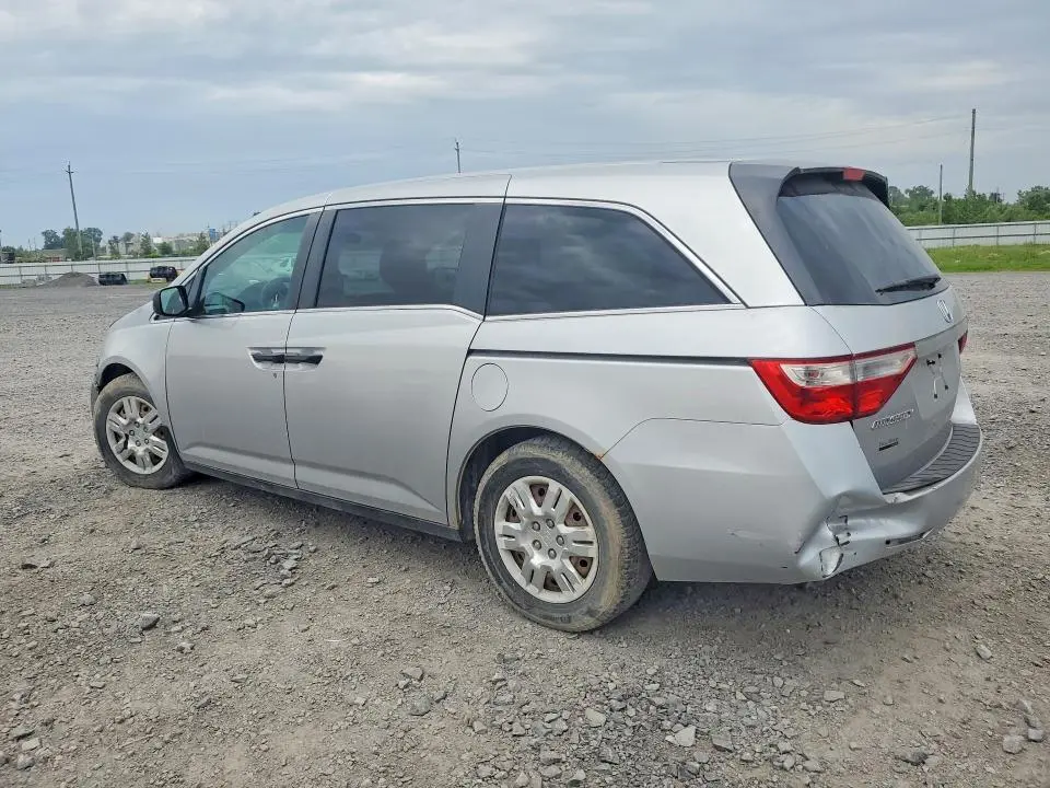 2011 HONDA ODYSSEY LX  