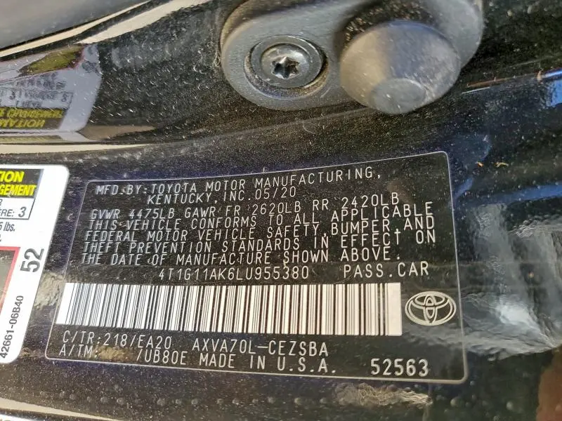 2020 TOYOTA CAMRY SE  