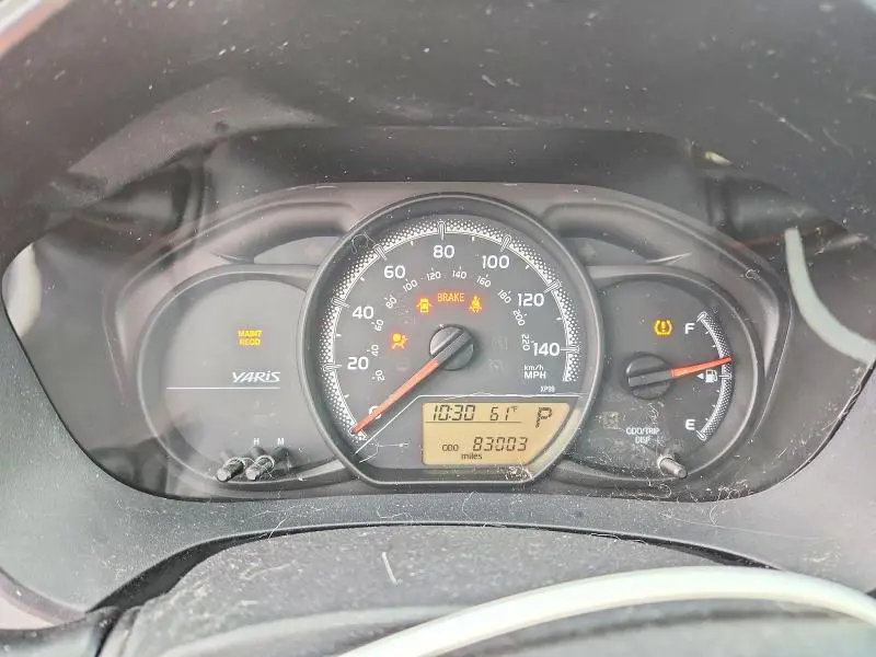 2015 TOYOTA YARIS 5-DOOR L  