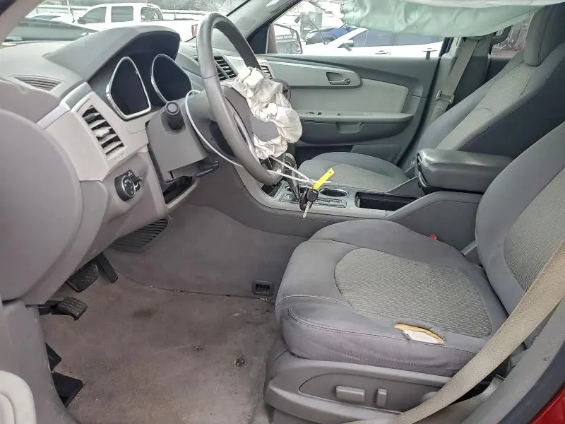 2011 CHEVROLET TRAVERSE LT  