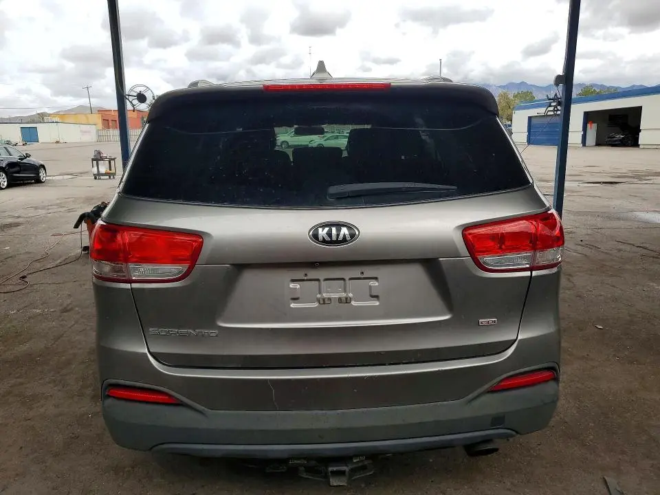 2016 KIA SORENTO LX  