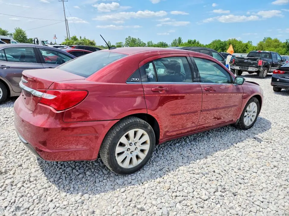 2013 CHRYSLER 200 LX  