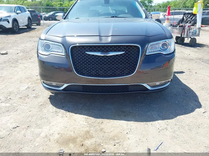 2016 CHRYSLER 300C  