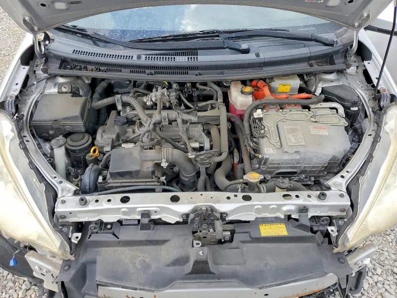 2013 TOYOTA PRIUS C THREE  