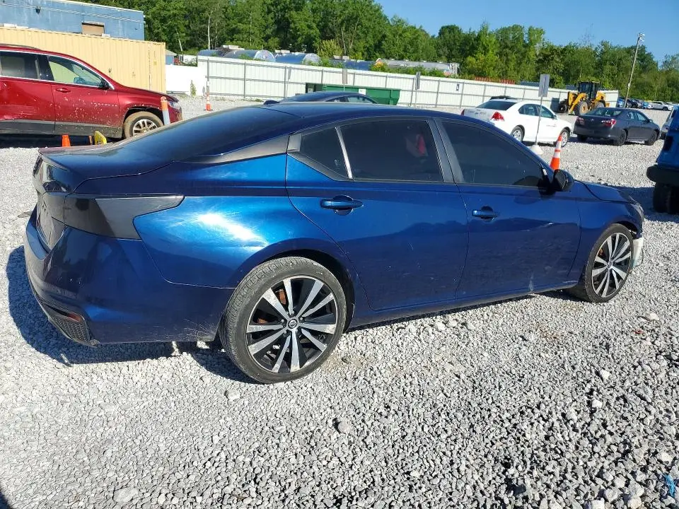 2019 NISSAN ALTIMA SR  