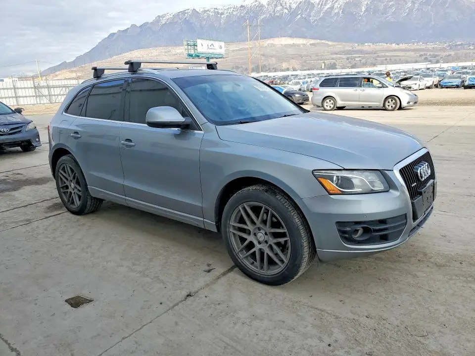 2010 AUDI Q5 PREMIUM PLUS  