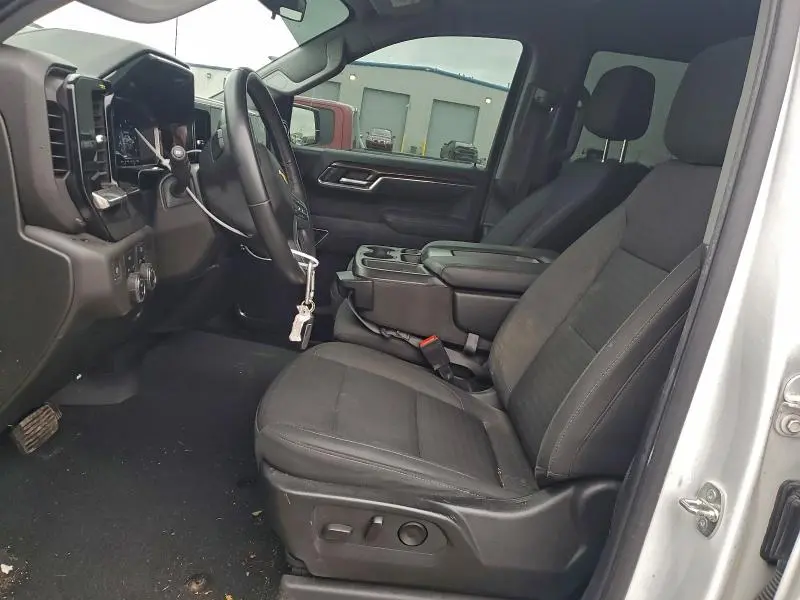 2023 CHEVROLET SILVERADO K1500 LT  